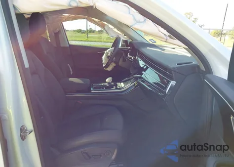 2024 Audi Q7 Premium Plus 55 Tfsi Quattro Tiptronic z USA, uszkodzony, nr VIN WA1LXBF70RD007474